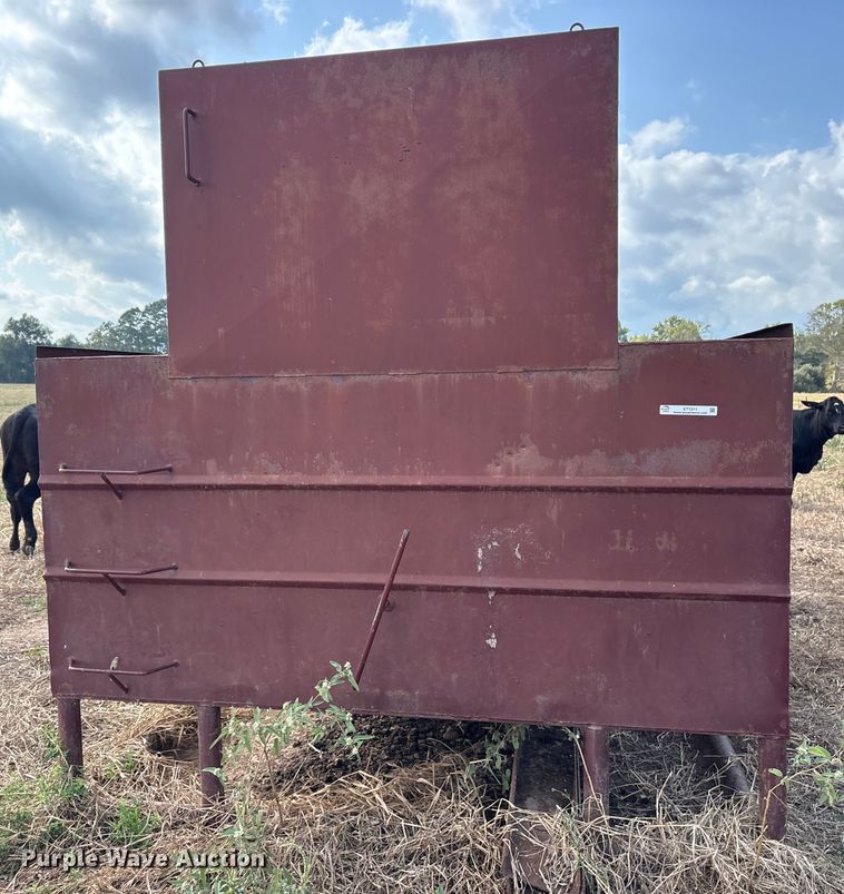 image for item ET7211 Livestock feeder