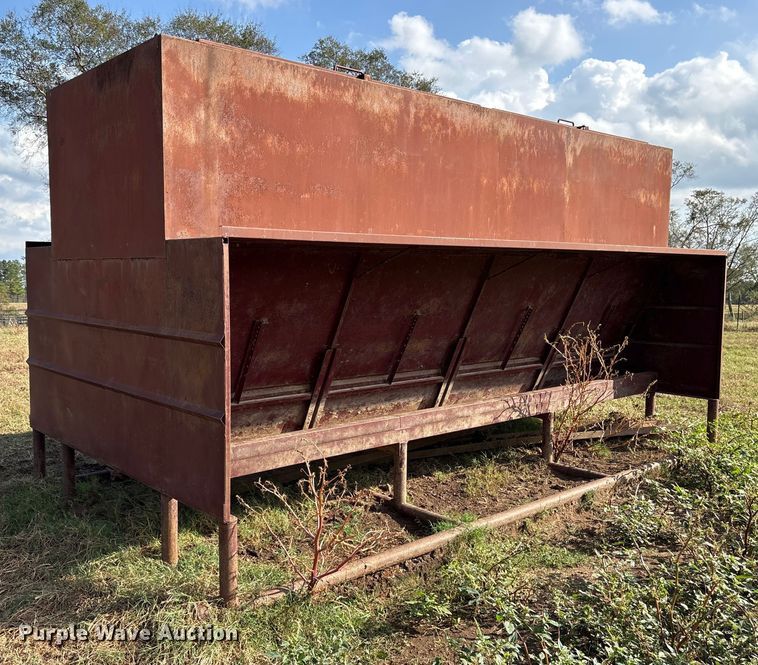 image for item ET7213 Livestock feeder