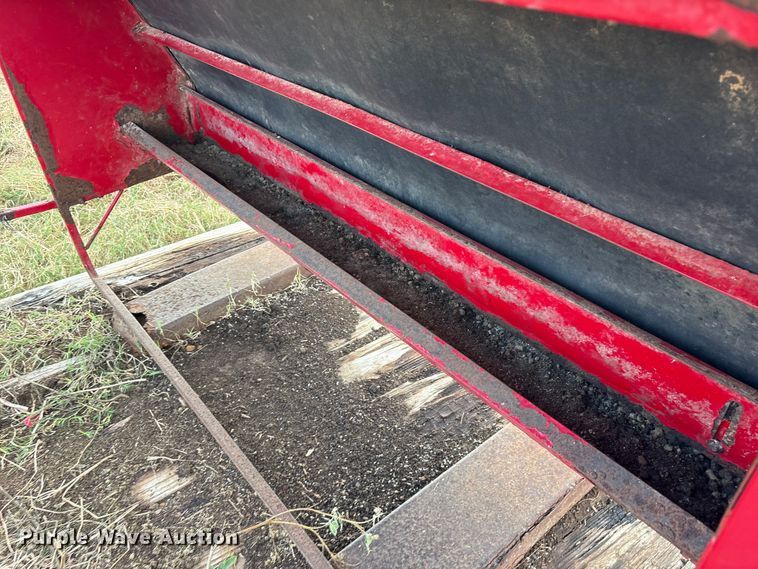 image for item ET7215 BW Farm & Ranch Creep feeder 1000 creep feeder