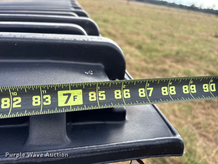 image for item ET7215 BW Farm & Ranch Creep feeder 1000 creep feeder