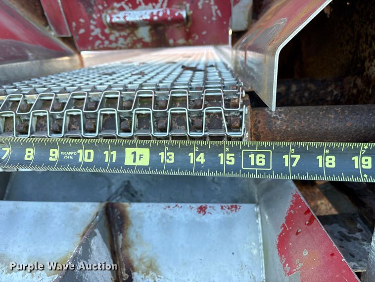 image for item ET7224 2000 Freightliner FL80 applicator truck