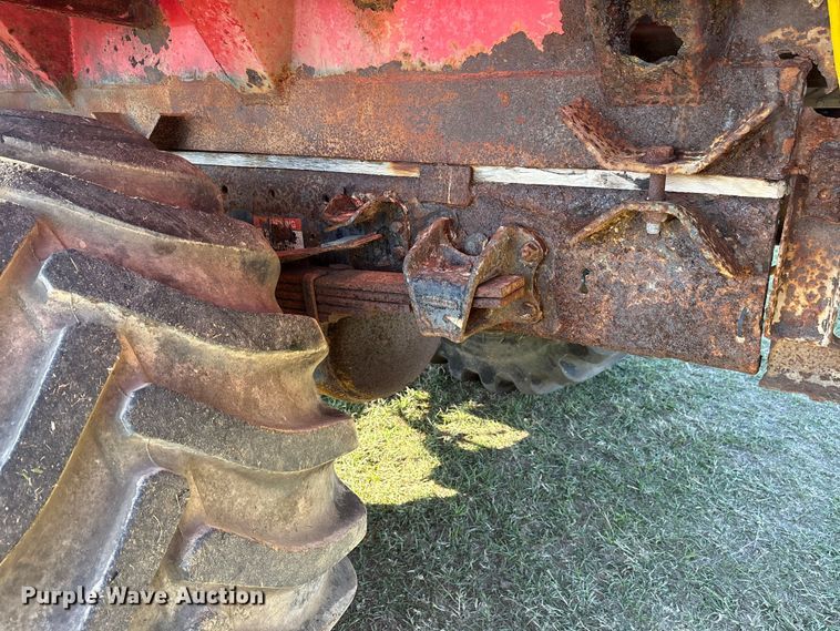 image for item ET7224 2000 Freightliner FL80 applicator truck