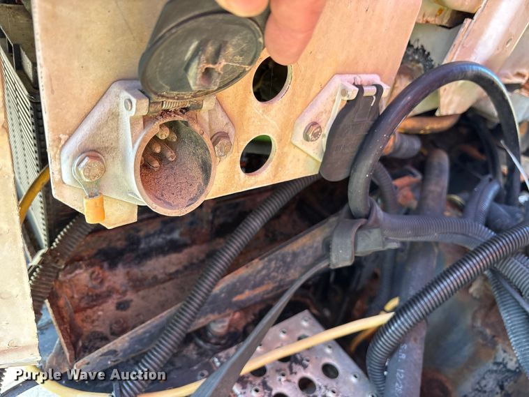 image for item ET7224 2000 Freightliner FL80 applicator truck