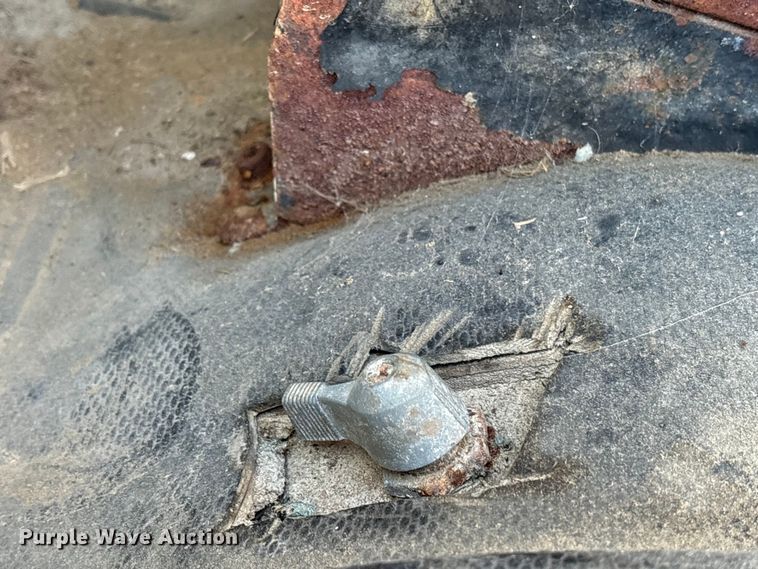 image for item ET7224 2000 Freightliner FL80 applicator truck