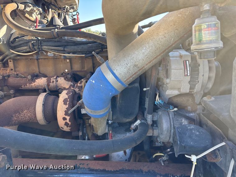 image for item ET7224 2000 Freightliner FL80 applicator truck