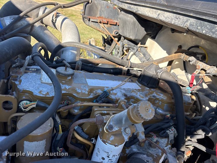 image for item ET7224 2000 Freightliner FL80 applicator truck