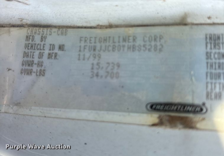 image for item ET7224 2000 Freightliner FL80 applicator truck