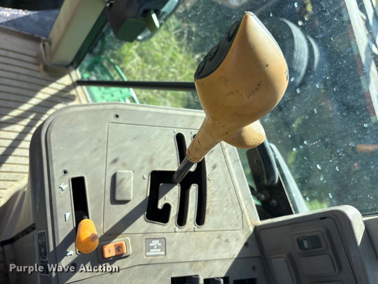 image for item ET7230 2018 John Deere 6110M MFWD tractor