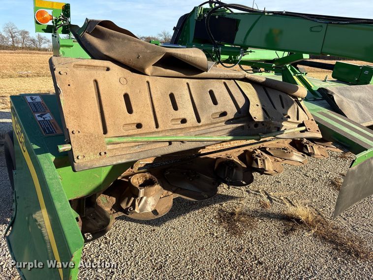 image for item ET7317 2020 John Deere 956 swather / windrower