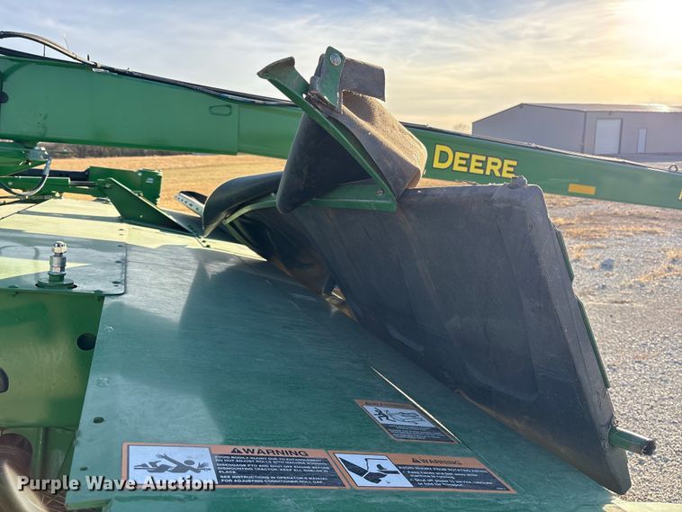 image for item ET7317 2020 John Deere 956 swather / windrower