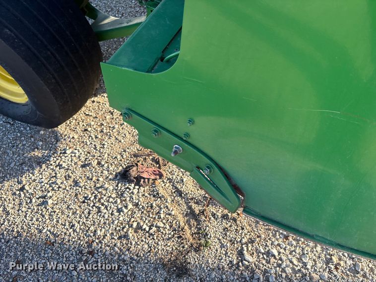 image for item ET7317 2020 John Deere 956 swather / windrower