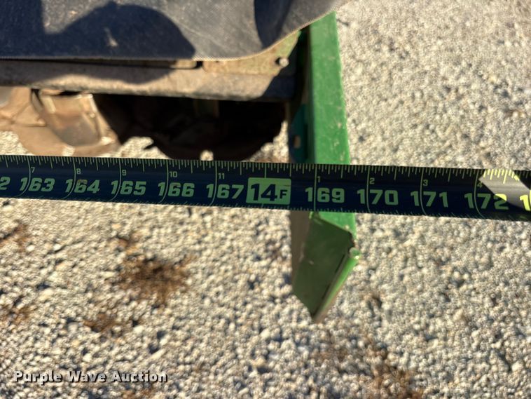 image for item ET7317 2020 John Deere 956 swather / windrower