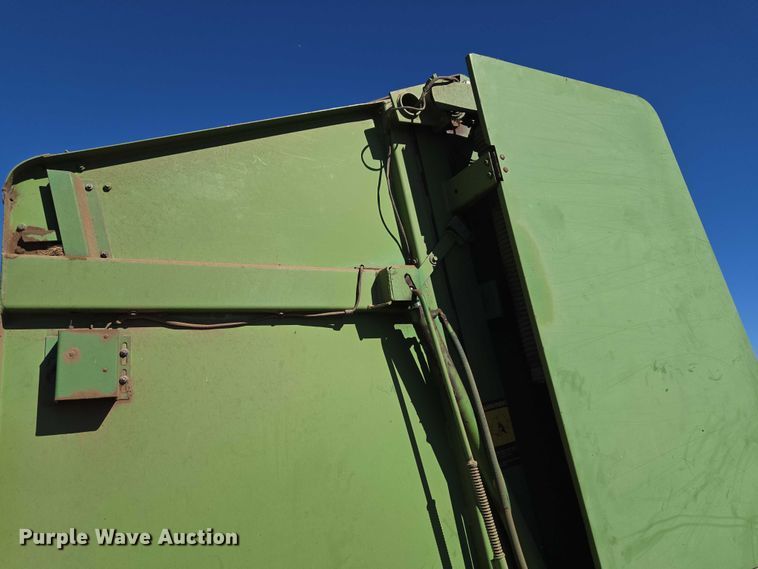 image for item EU3999 John Deere 530 round baler