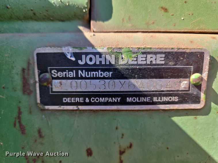 image for item EU3999 John Deere 530 round baler