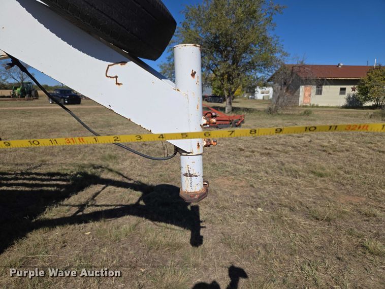 image for item EU4000 1990 W-W Trailer Manufacturers livestock trailer