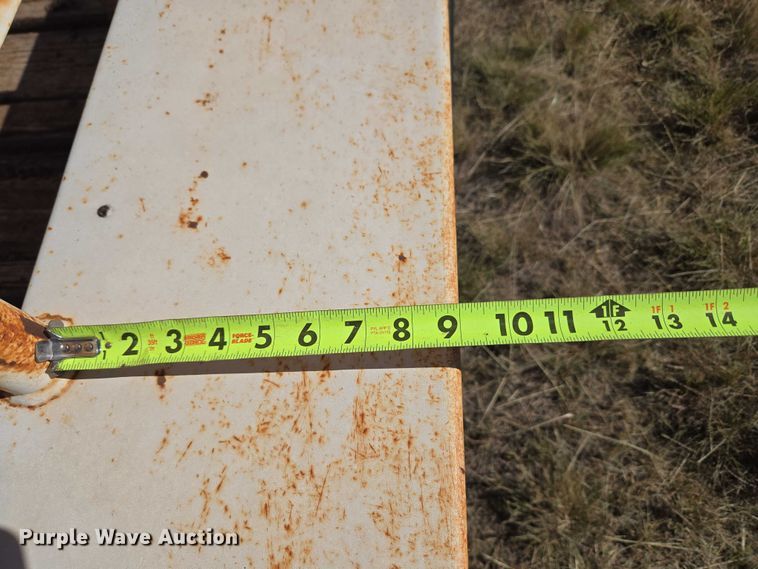 image for item EU4000 1990 W-W Trailer Manufacturers livestock trailer