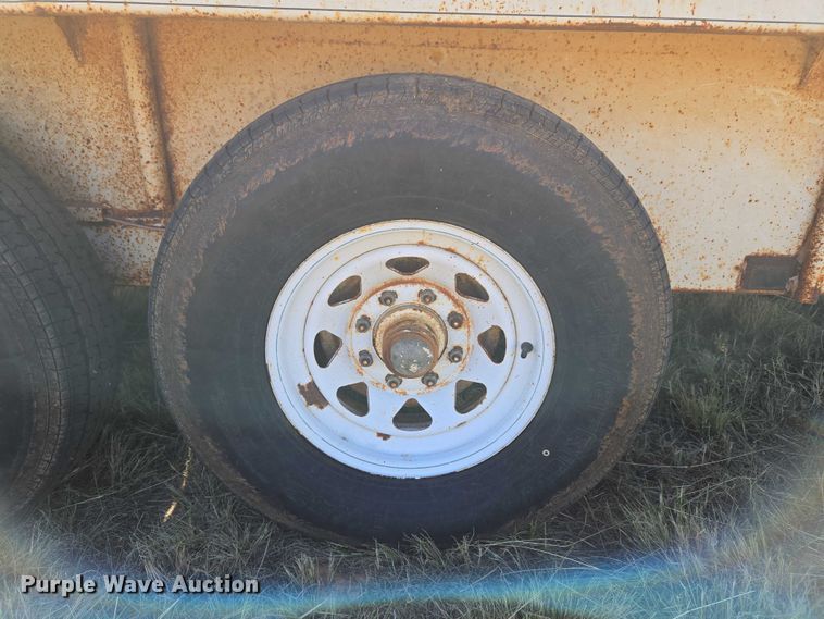 image for item EU4000 1990 W-W Trailer Manufacturers livestock trailer