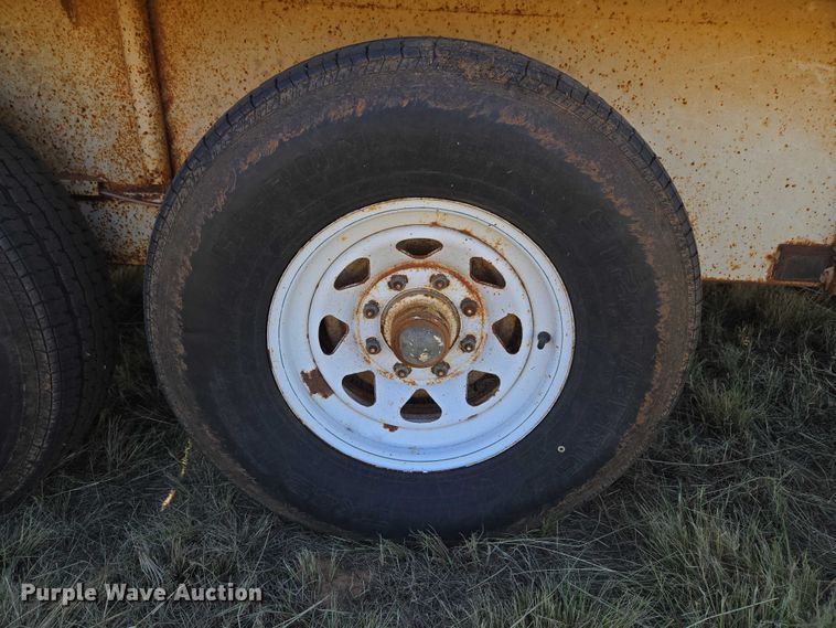 image for item EU4000 1990 W-W Trailer Manufacturers livestock trailer