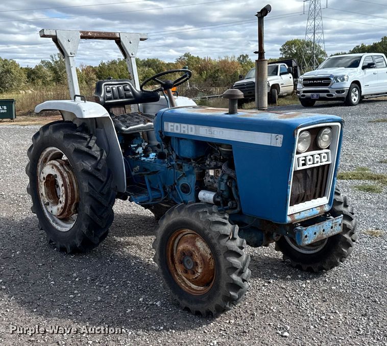 image for item EU5230 1979 Ford 1500 MFWD tractor