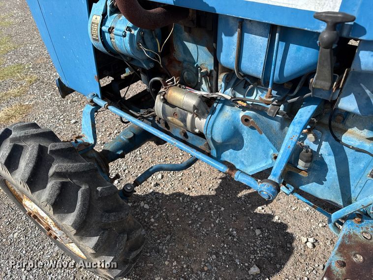 image for item EU5230 1979 Ford 1500 MFWD tractor