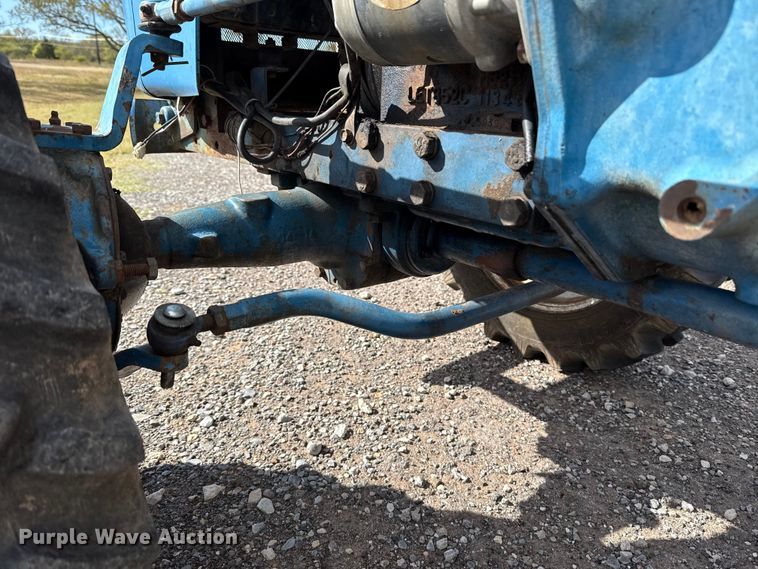 image for item EU5230 1979 Ford 1500 MFWD tractor