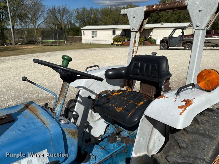 image for item EU5230 1979 Ford 1500 MFWD tractor