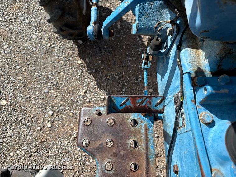 image for item EU5230 1979 Ford 1500 MFWD tractor