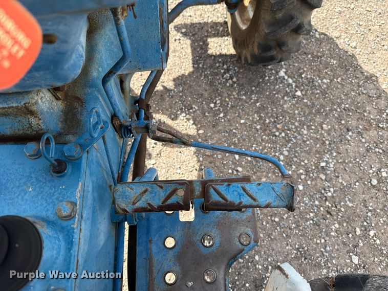 image for item EU5230 1979 Ford 1500 MFWD tractor
