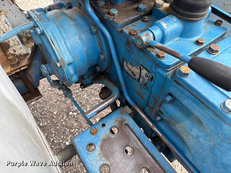image for item EU5230 1979 Ford 1500 MFWD tractor