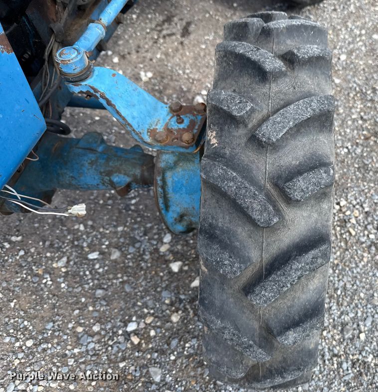 image for item EU5230 1979 Ford 1500 MFWD tractor