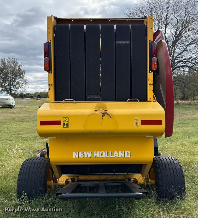 image for item EU5233 2022 New Holland 460RB round baler