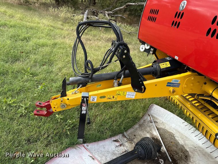 image for item EU5233 2022 New Holland 460RB round baler