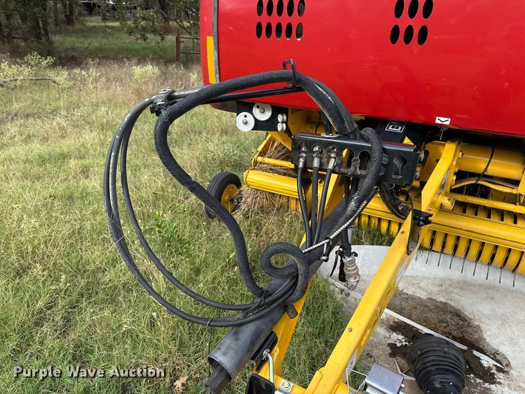 image for item EU5233 2022 New Holland 460RB round baler