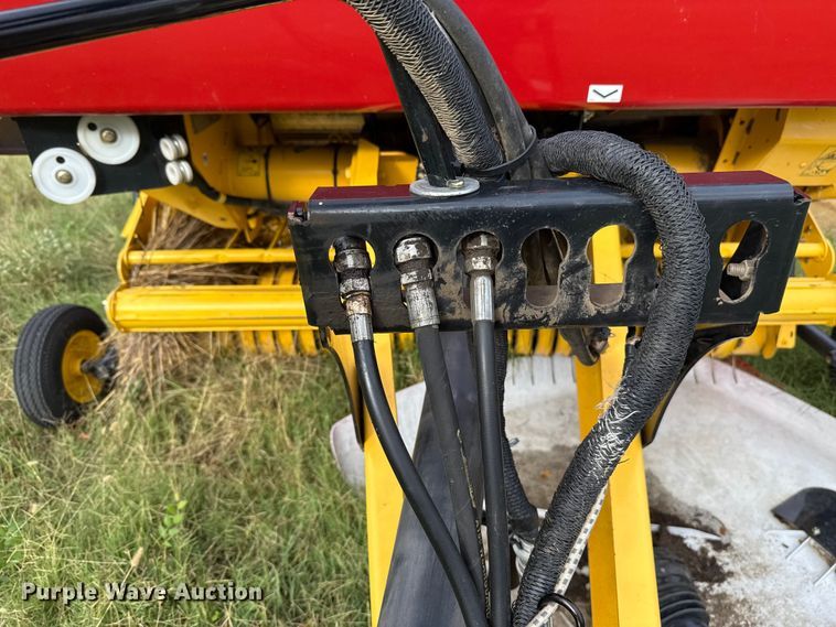 image for item EU5233 2022 New Holland 460RB round baler