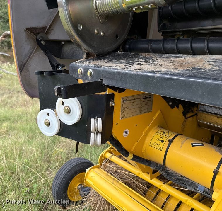 image for item EU5233 2022 New Holland 460RB round baler