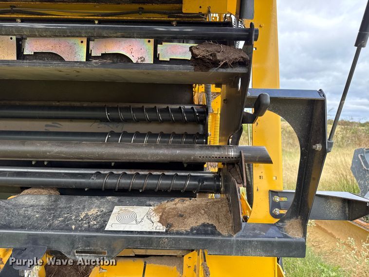 image for item EU5233 2022 New Holland 460RB round baler