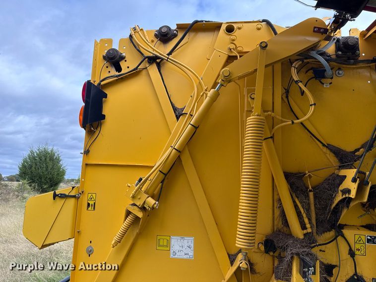 image for item EU5233 2022 New Holland 460RB round baler