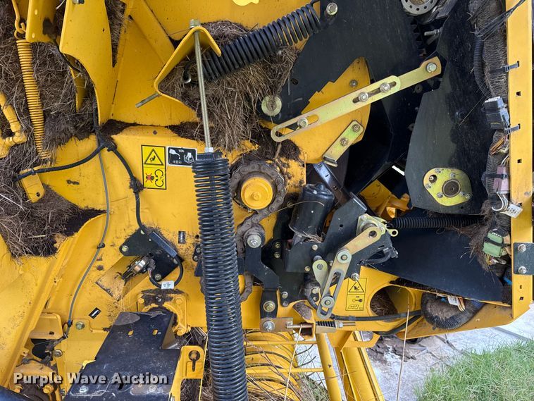 image for item EU5233 2022 New Holland 460RB round baler