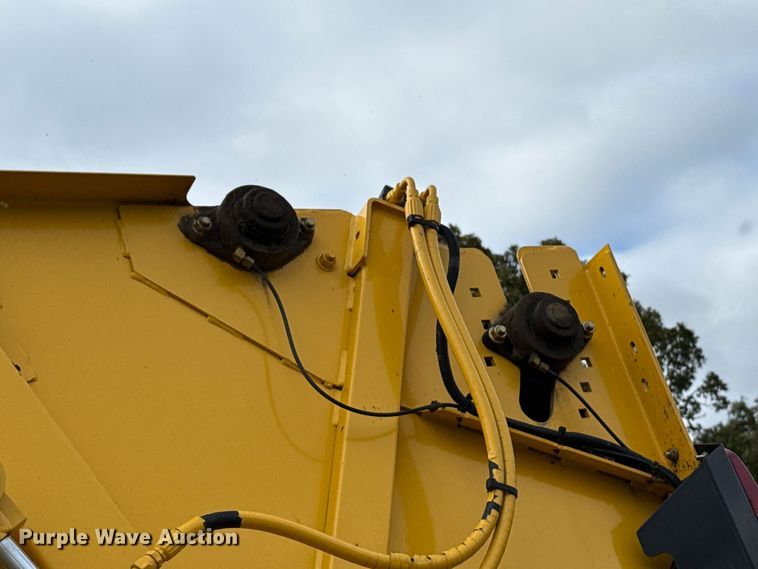 image for item EU5233 2022 New Holland 460RB round baler