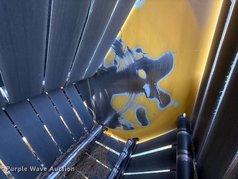 image for item EU5233 2022 New Holland 460RB round baler