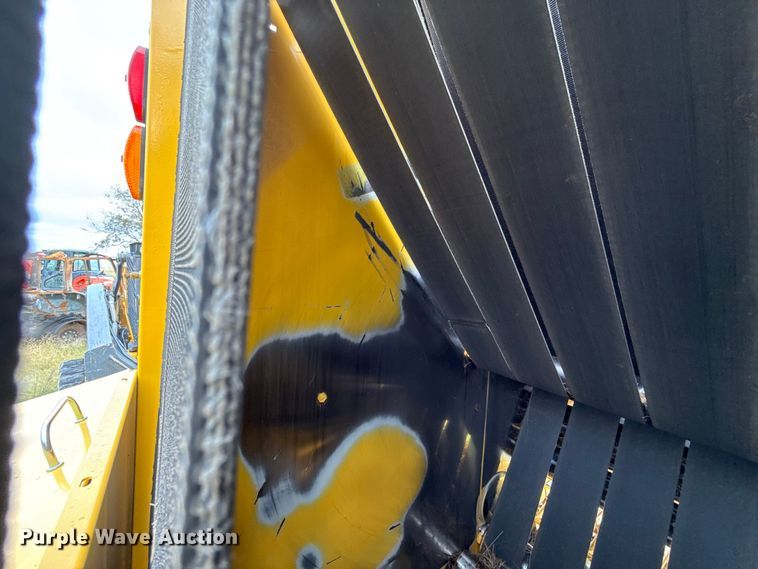 image for item EU5233 2022 New Holland 460RB round baler