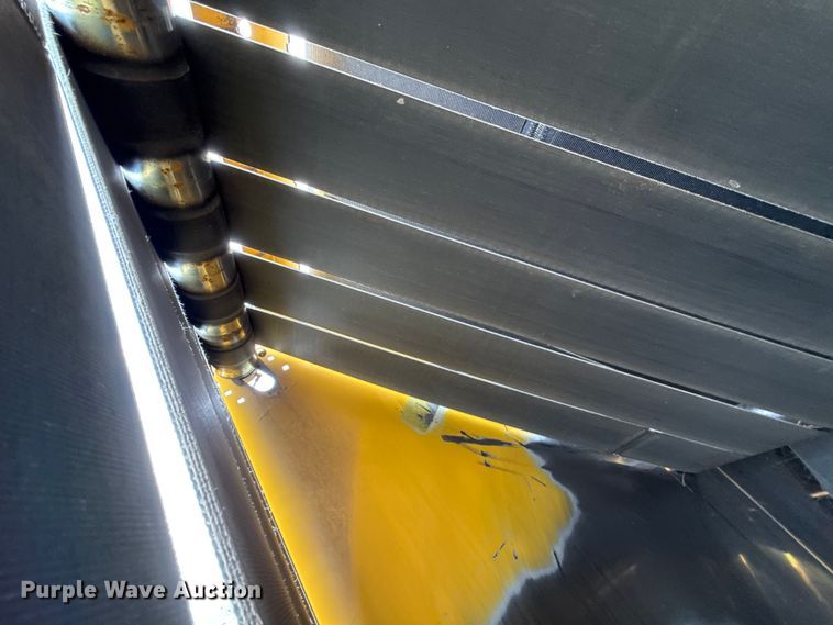 image for item EU5233 2022 New Holland 460RB round baler