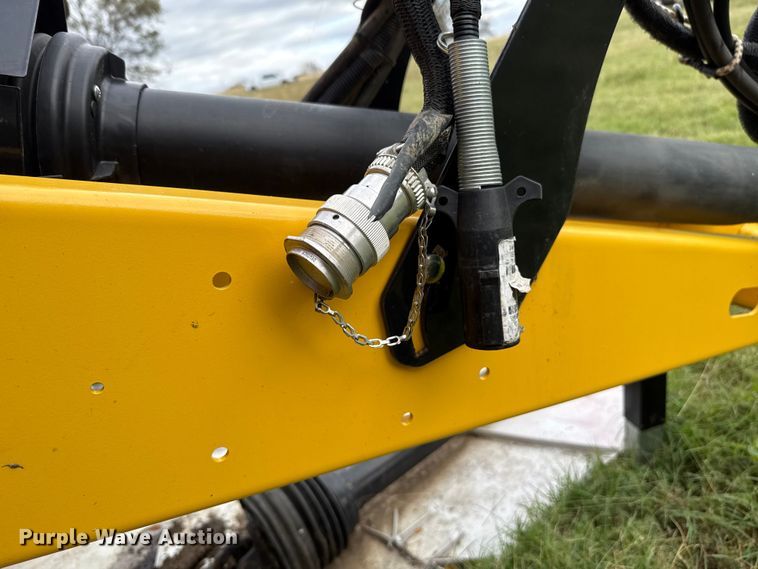 image for item EU5233 2022 New Holland 460RB round baler