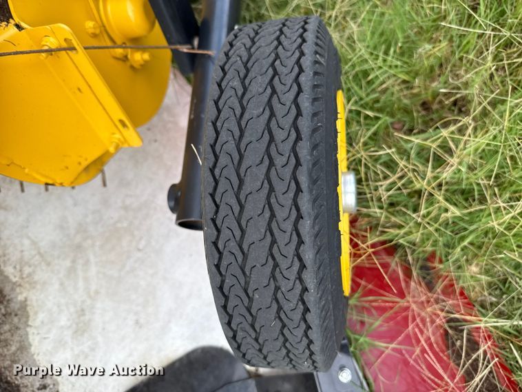 image for item EU5233 2022 New Holland 460RB round baler