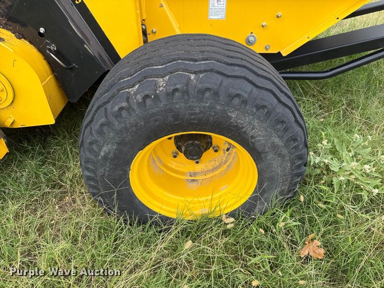 image for item EU5233 2022 New Holland 460RB round baler