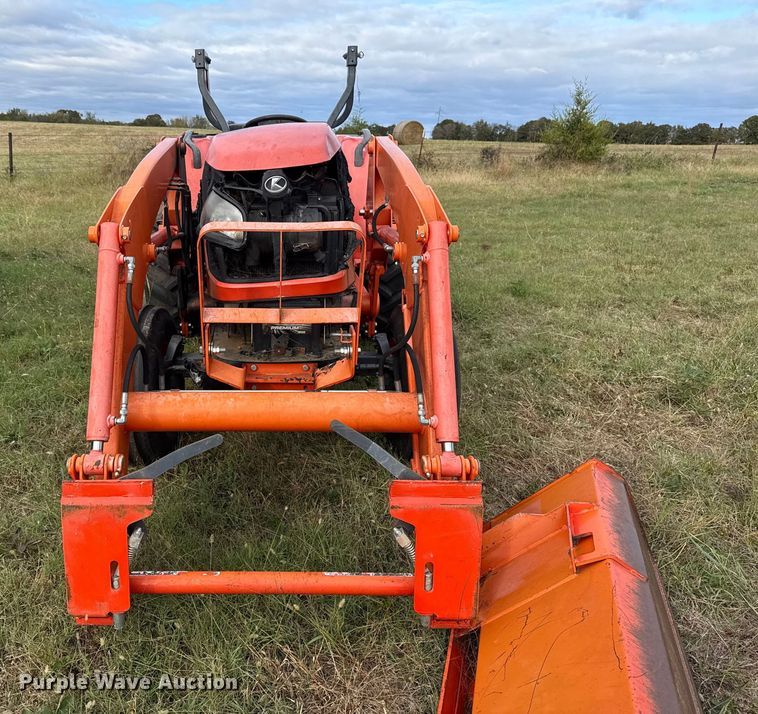 image for item EU5235 Kubota MX5100F tractor