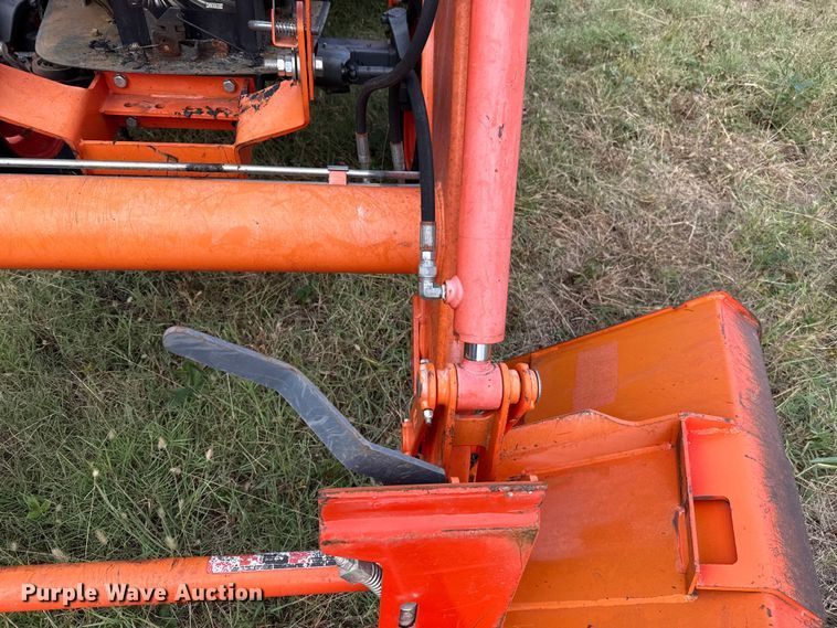 image for item EU5235 Kubota MX5100F tractor