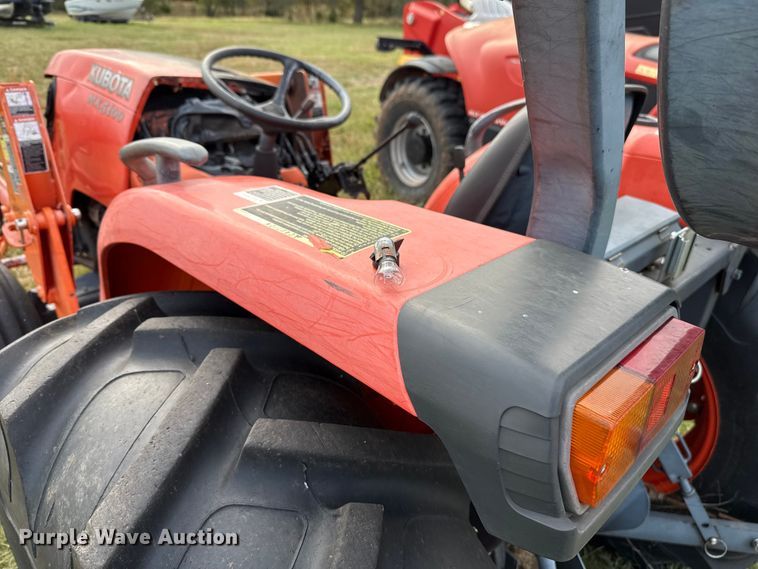 image for item EU5235 Kubota MX5100F tractor