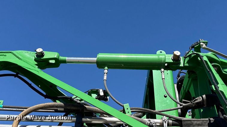 image for item EU5238 2025 John Deere 412R sprayer