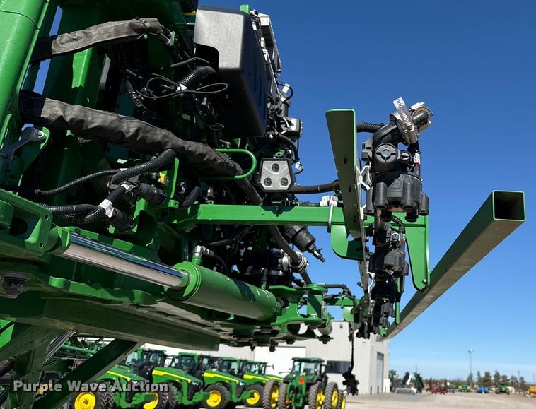 image for item EU5238 2025 John Deere 412R sprayer